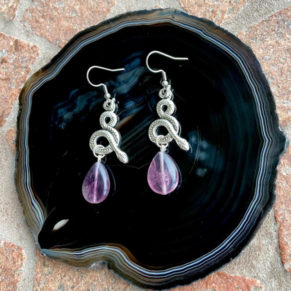 π΄ Purple fluorite drop snake design dangly earrings - Picture 5 of 10
